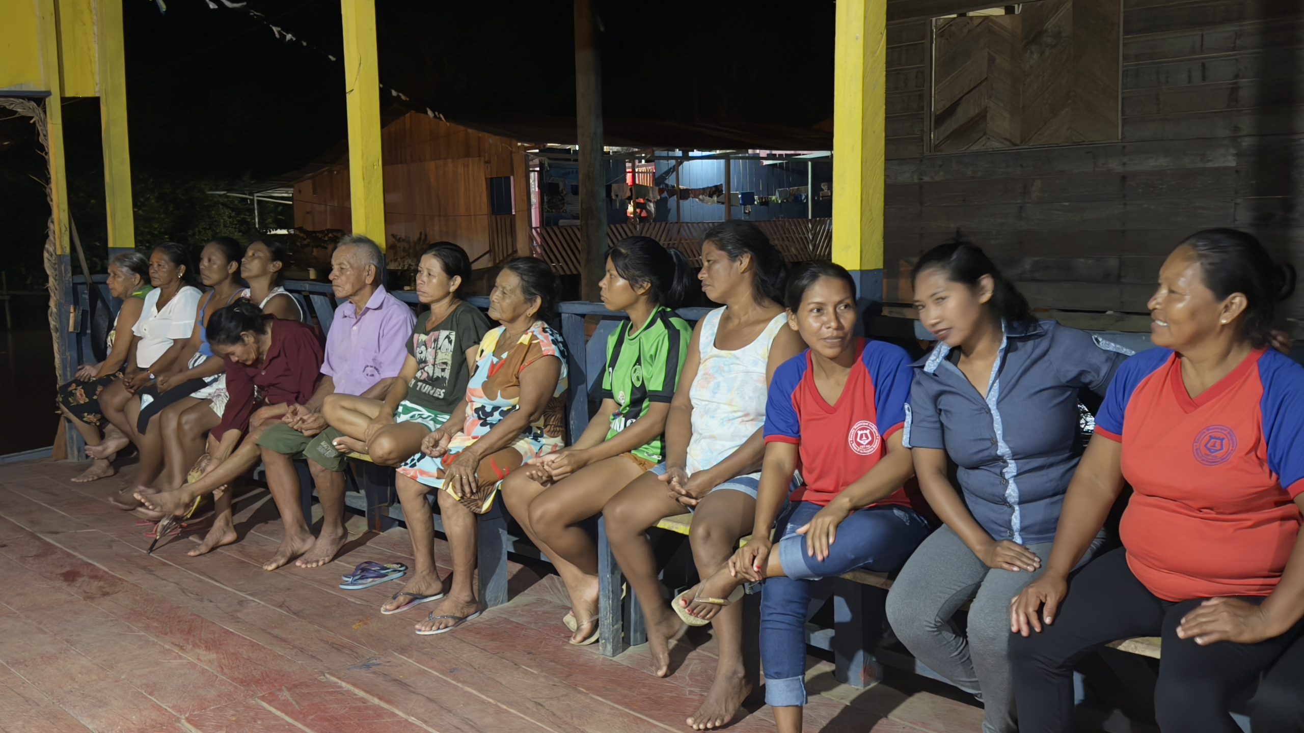 Grupo de novos escritores locais